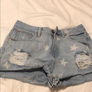 Light washed star shorts